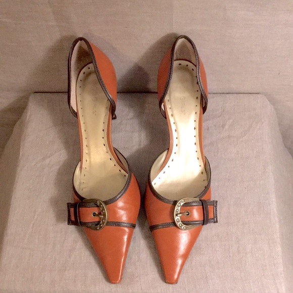 Sexy BCBGirls equestrian d’Orsay heels with brass buckle, leather, US 8.5 - Picture 4 of 4